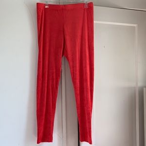 ❄️🎁Super soft plush red leggings 🔸